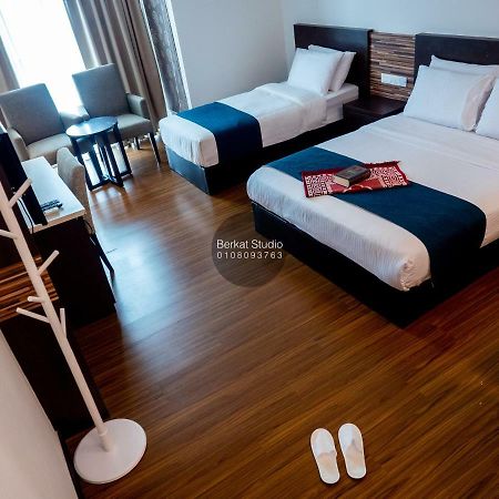 Berkat Studio  Kota Bharu Bagian luar foto